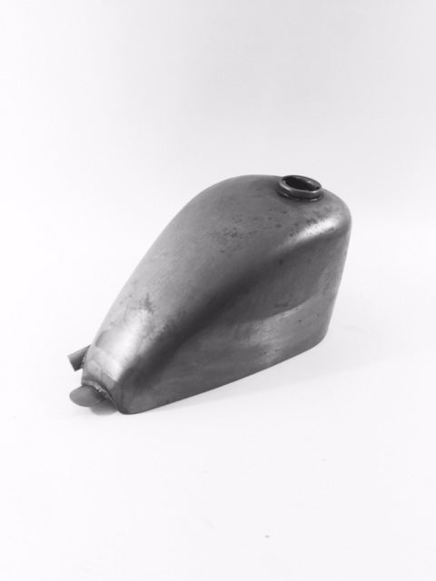 featured Image for Gas Tank Custom Sporty Wide Sportster Frisco Style 2.5 Gallon